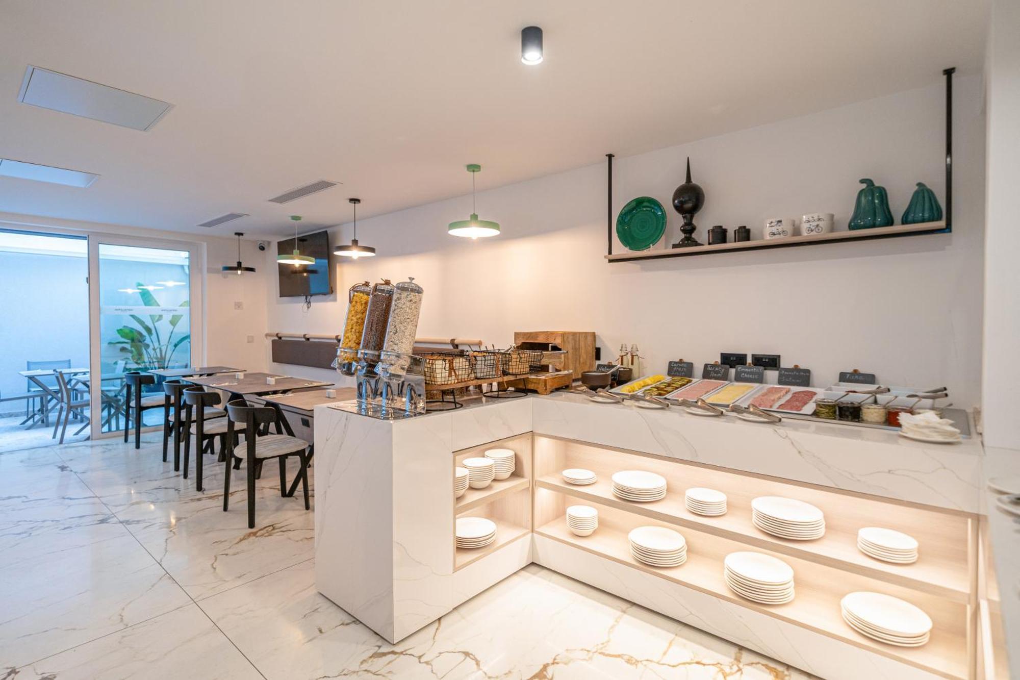 Scirocco St Julian's, Affiliated By Melia 3*